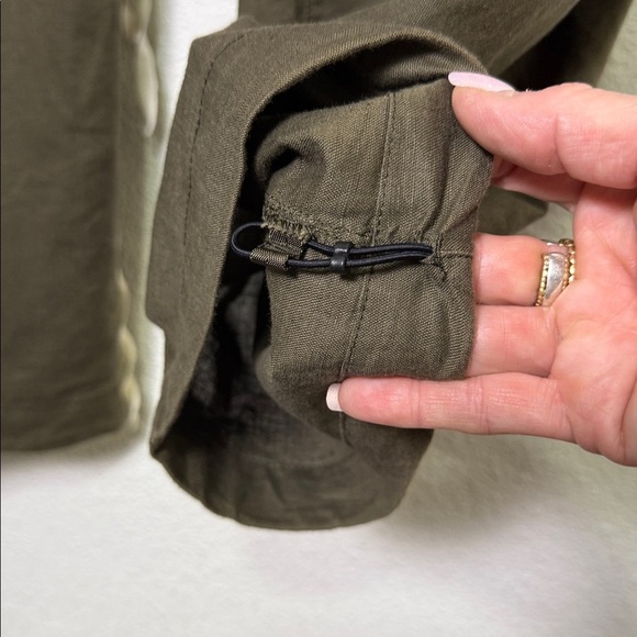 Arc'teryx Olive Green Light Weight Relaxed Fit Full Length Hiking Outdoor Pant - Picture 7 of 9